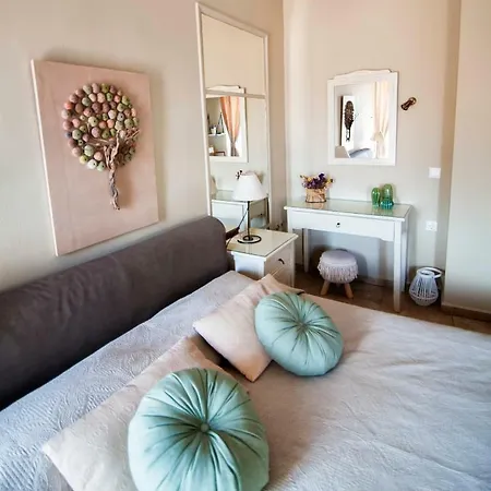 Ostria Apartment Ermoupoli