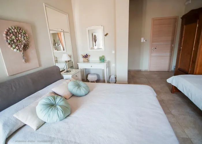 Ostria エルムポリ